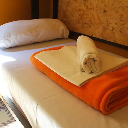 Hostel Equity Point Hostel Girona