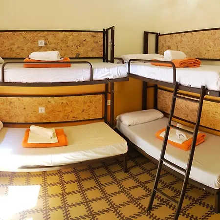 Equity Point Hostel Girona Hostel